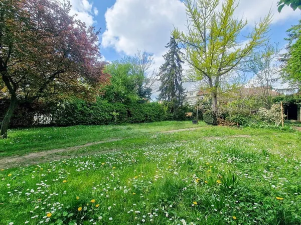 Terrain constructible 450 m²