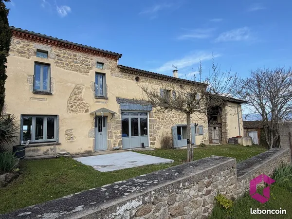 Propriété 8 pièces 155 m²