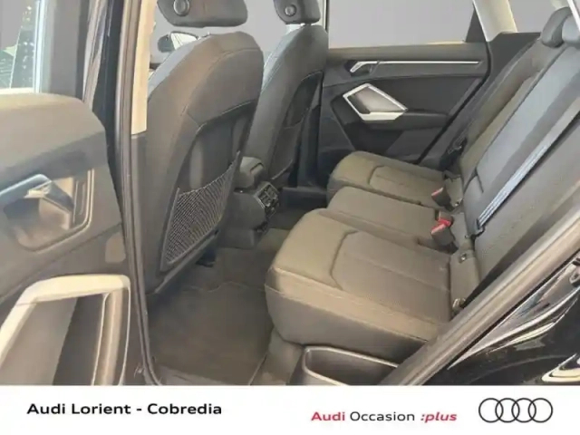 Audi Q3 35 tdi 150ch business line — photo 8