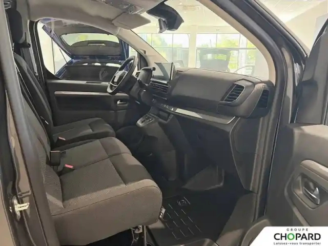 Opel Vivaro fgn sportive diesel 180 ch m automatique — photo 13