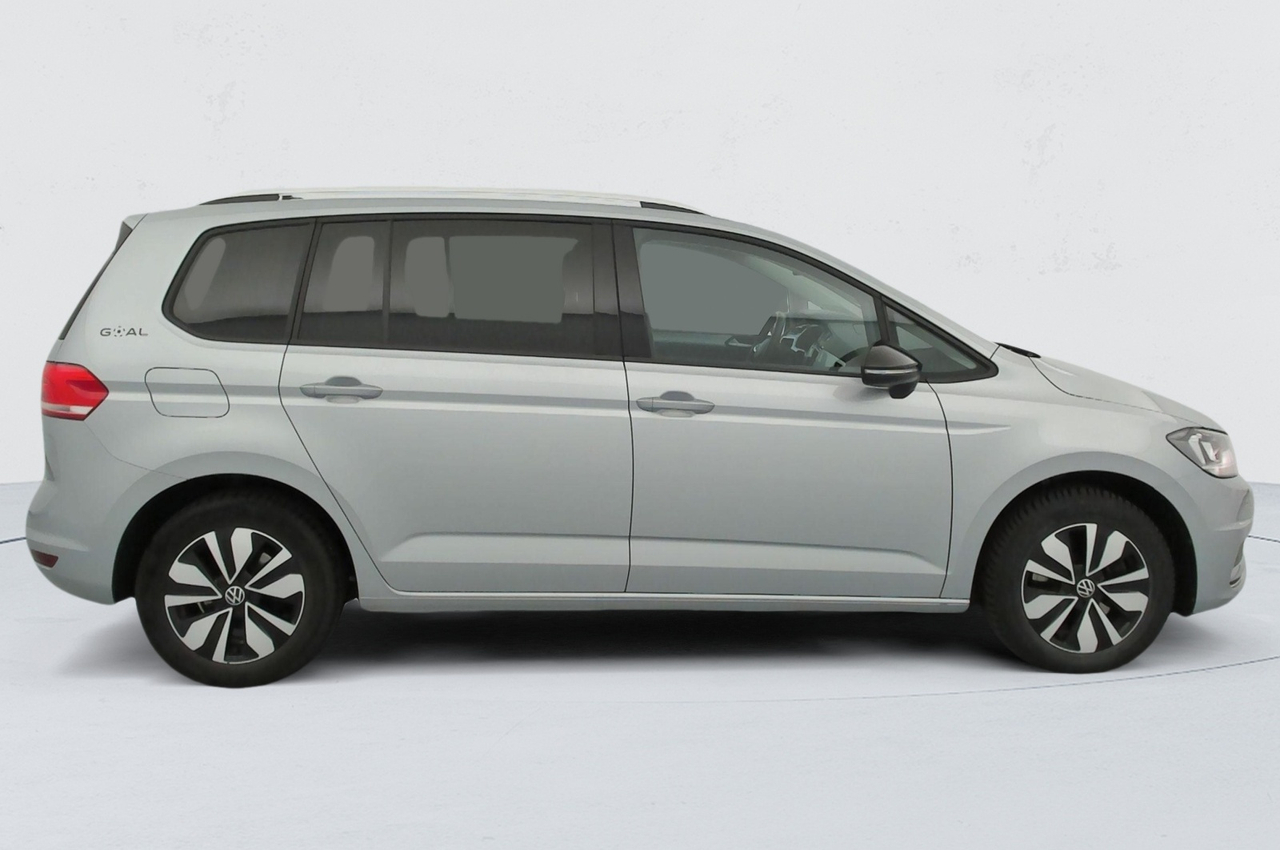 Volkswagen Touran — photo 6