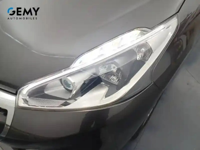Peugeot 208 1.6 bluehdi 75ch s&amp;s bvm5 — photo 82