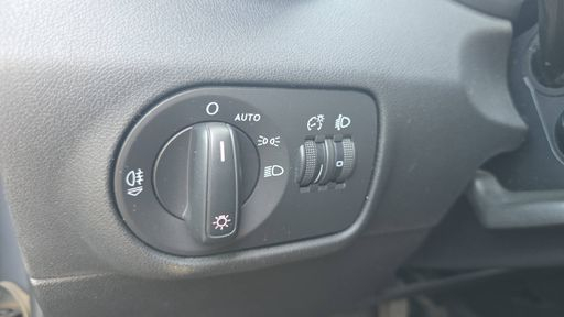 Audi A1 1.0 TFSI 95 S-Tronic 7 - Business Line – 2017 – 138798 km – Essence – Boîte Automatique — photo 11
