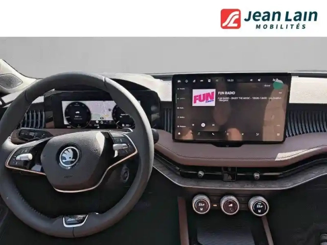 Skoda Superb berline 1.5 tsi mhev 150 ch act dsg7 — photo 18