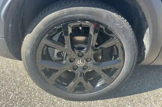 Citroën C5 Aircross hybride rechargeable 225 e-eat8 — photo 15