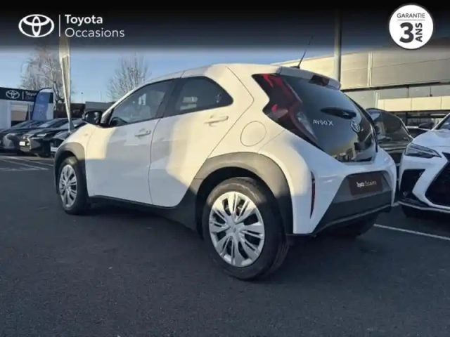 Toyota Aygo X 1.0 vvt-i 72ch dynamic my23 — photo 2