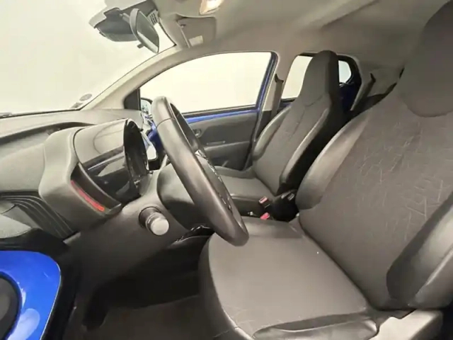 Toyota Aygo 1.0 vvt-i x-clusiv zen — photo 18