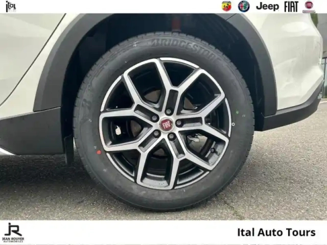 Fiat Tipo cross 1.6 multijet 130ch s/s plus my22 — photo 11