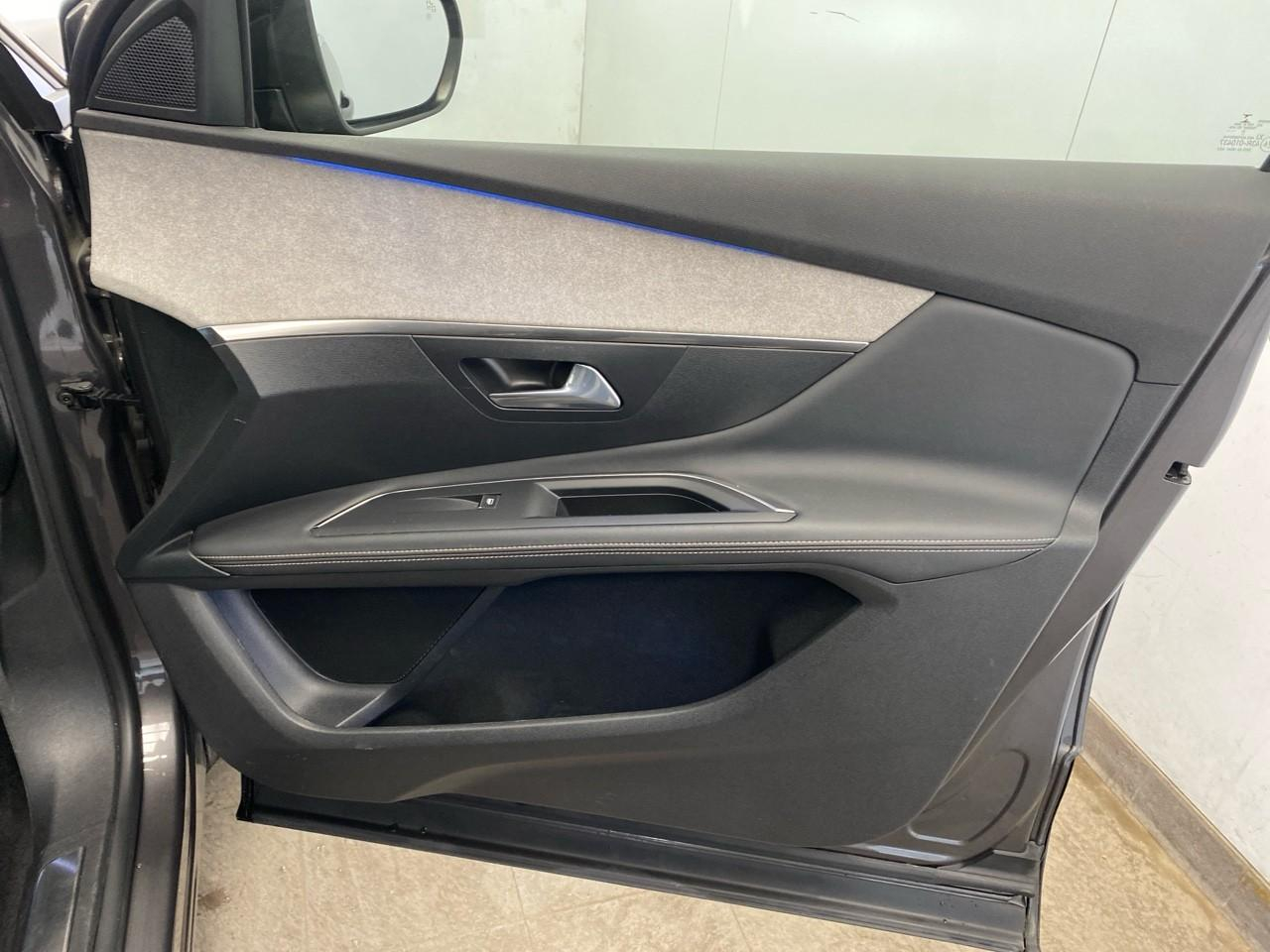 Peugeot 3008 hybrid 225 e-eat8 gt — photo 26