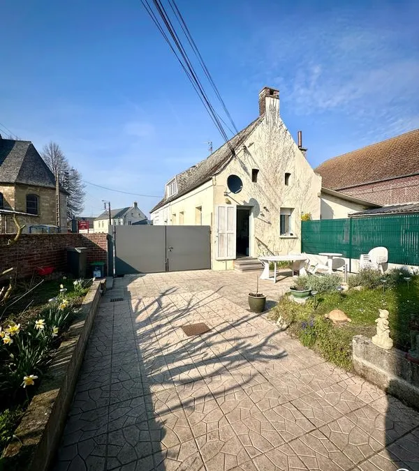 Photo 1