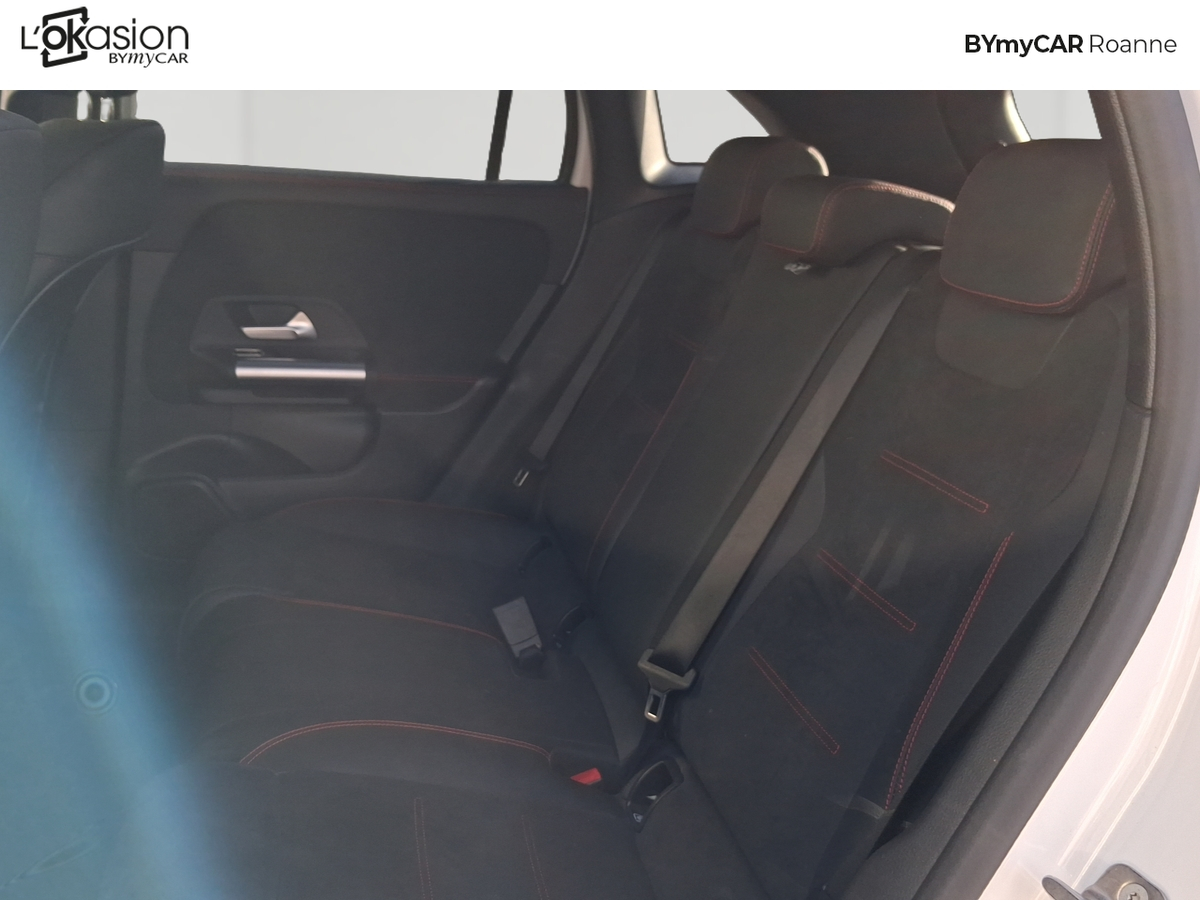 Mercedes GLA 180 7G-DCT — photo 14