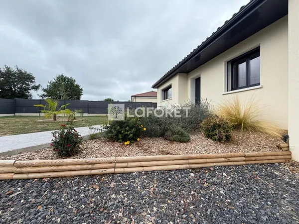 Maison Saint Mamet La Salvetat 4 pièce(s) 122 m2