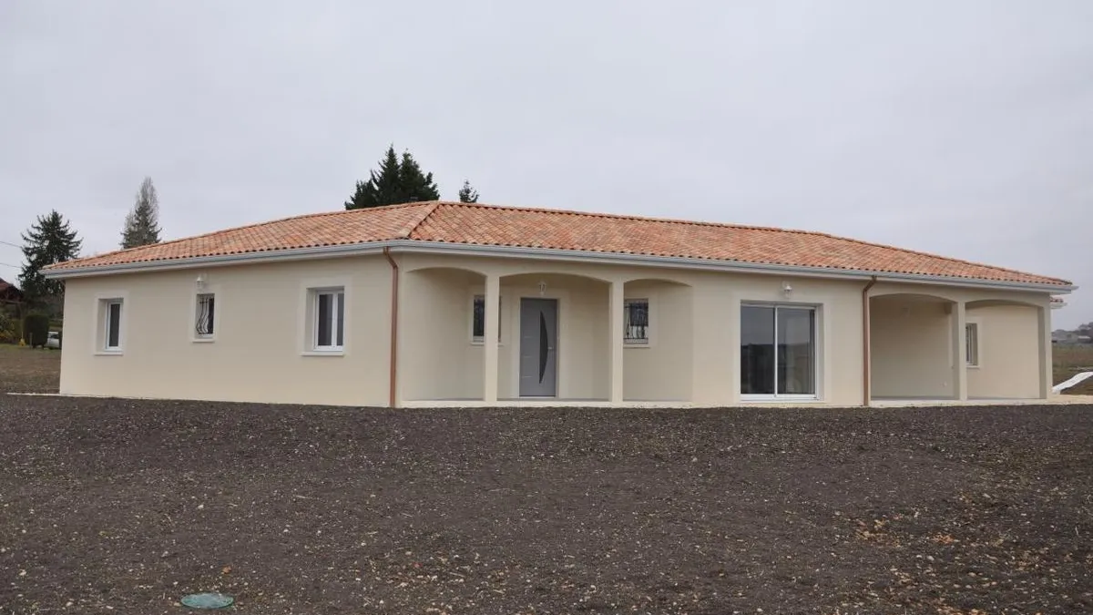 Photo 1
