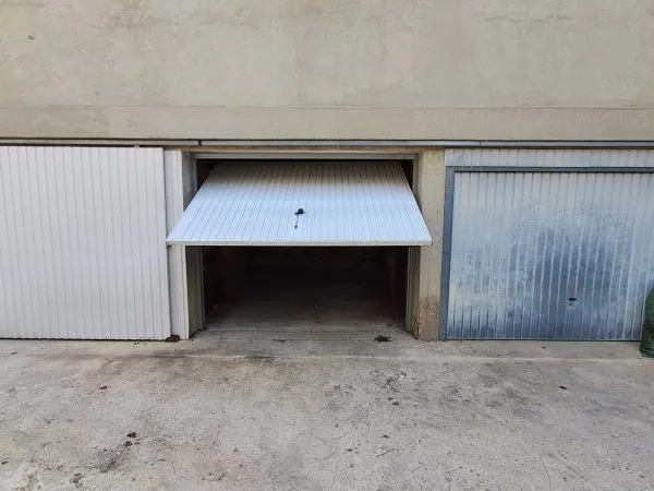 GARAGE HYPER CENTRE lisie