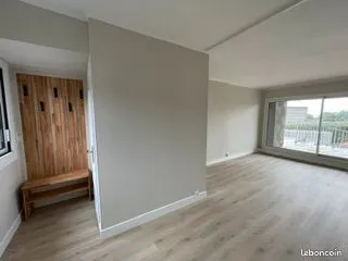 Appartement T2 45 m2, vue mer, cuisine équipée, parking, cave