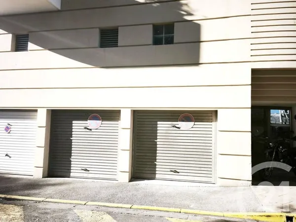 Parking 12 m²