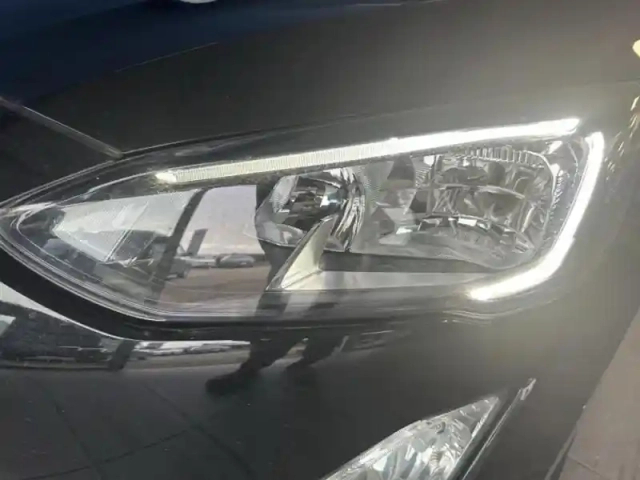 Ford Focus sw 1.0 ecoboost 125ch titanium 96g — photo 2