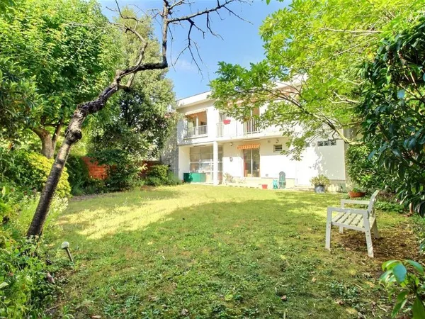 Maison 7 pièces 175 m²