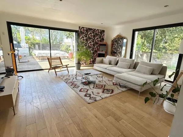 Maison 5 pièces 170 m²