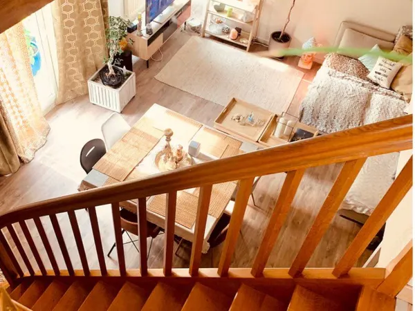 Duplex lisière de forêt balcon garage