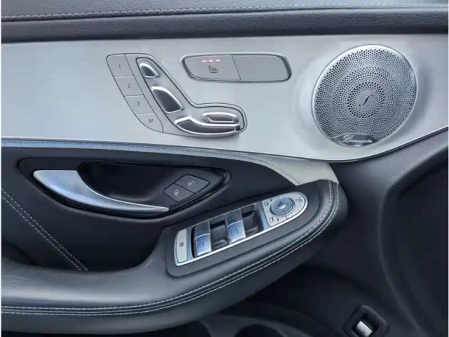 Mercedes Glc suv amg 63 s 4matic+ classe suv/253 g — photo 13