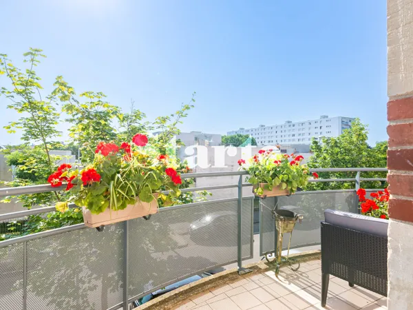 Appartement avec terrasse proche centre