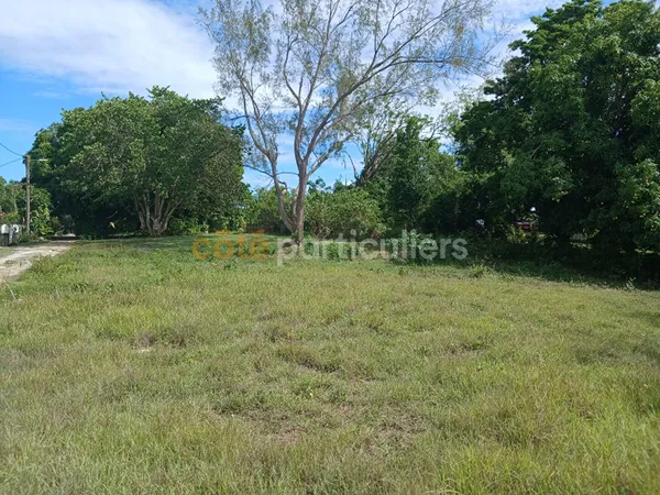 A vendre terrain sur Sainte-Anne