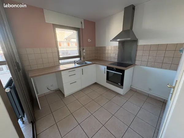 Appartement 3 pièces refait à neuf - Quartier Gare