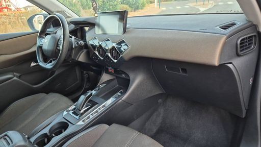 DS DS3 Crossback 1.5 BlueHDi 130 EAT8 - So Chic – 2020 – 72089 km – Diesel – Boîte Automatique — photo 19