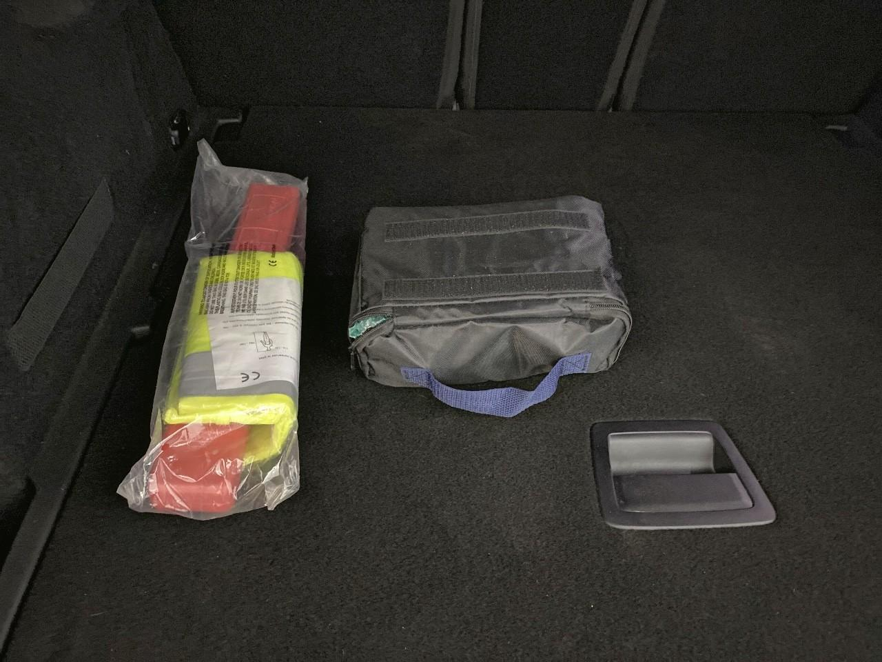 Citroën C5 Aircross hybride 145 ch e-dcs6 max — photo 16