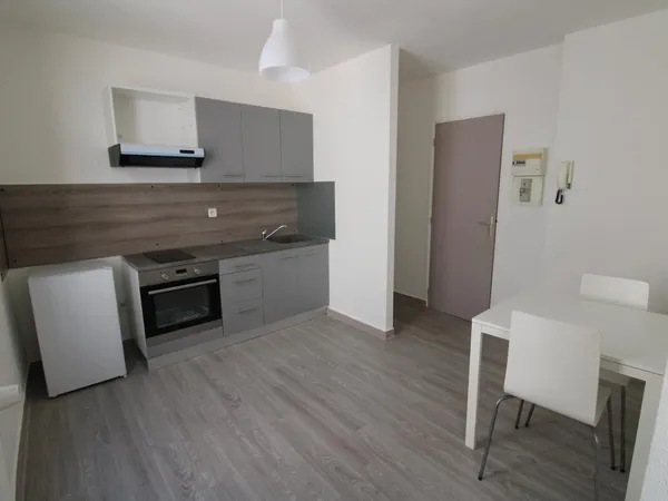 24 RUE DU BAC - STUDIO BIS semi meublé - IDEAL ETUDIANT