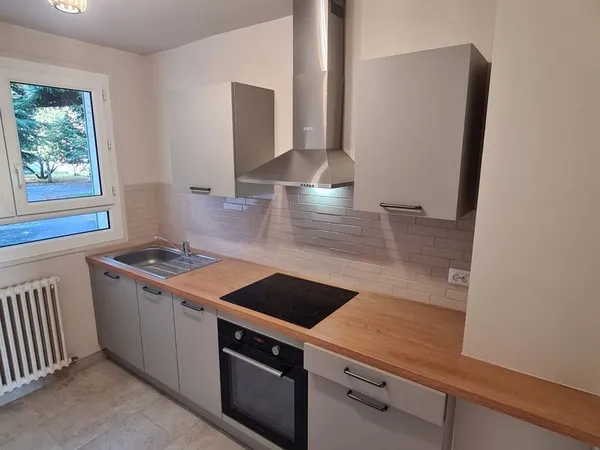 A louer - Appartement T3 renové, 69m2 - Alençon (Résidence Parc des Sports)