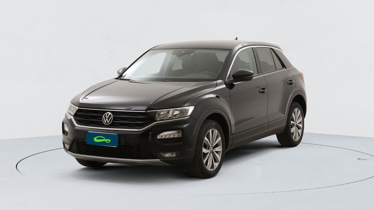 Volkswagen T-Roc — photo 1