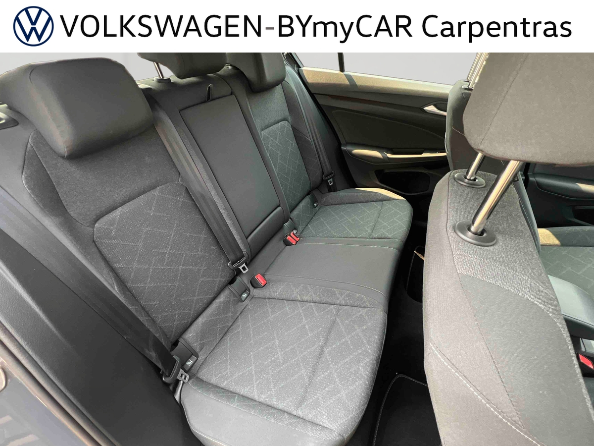 Volkswagen Golf 1.0 eTSI OPF 110 DSG7 — photo 26