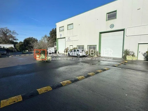 Local d'activité 278 m²
