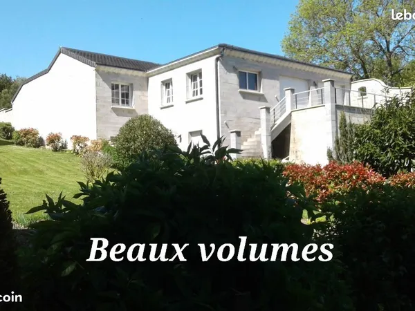 Villa ÷ maison avec cachet montagne de Reims