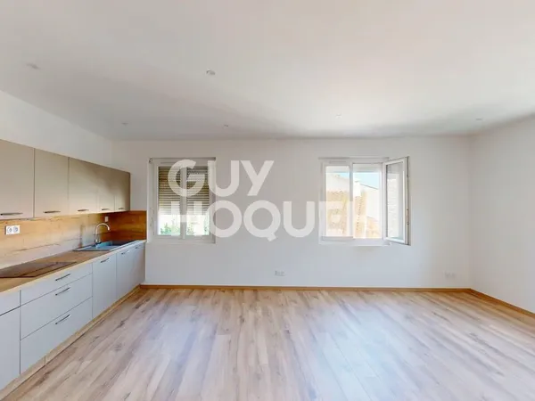 CANOHES Appartement de type T3 entièrement rénové avec grand garage.