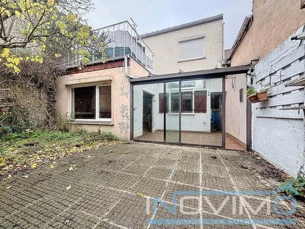 Immeuble de rapport 213 m²