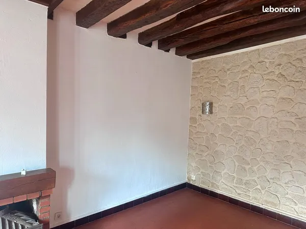 Maison mitoyenne en pierre