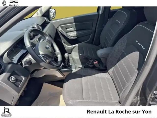 Dacia Duster 1.5 blue dci 115ch prestige + 4x2 — photo 3