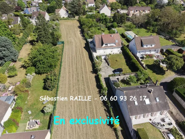 Terrain 1750 m²