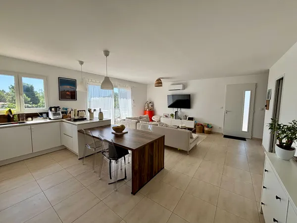 Proche CARCASSONNE, Villa contemporaine de 2024 avec jardin