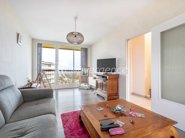 T3 séjour double, une chambre possibilité 2 chambres