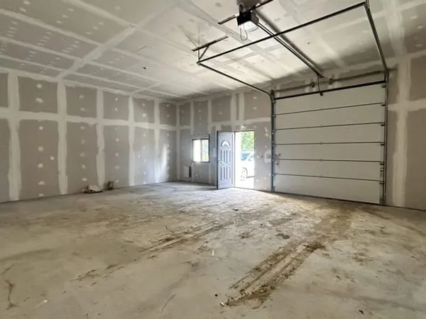 LOCAL COMMERCIAL DE 80 M² A LOUER
