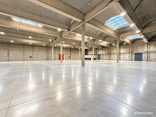 LOCAL D'ACTIVITE 2100 m² GONESSE