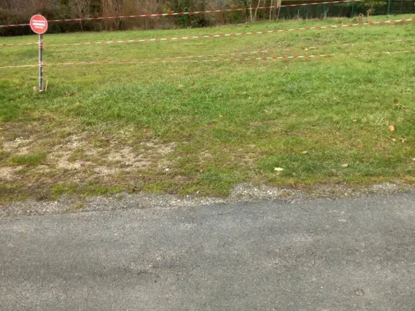 Vends terrain 600m²