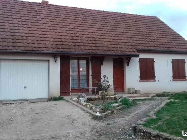Maison familiale - 4 chambres - grande dépendance - terrain 4 000 m²