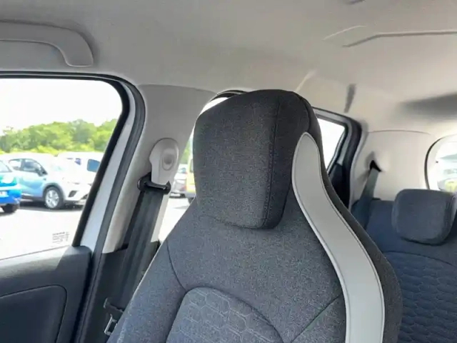 Renault Zoé zoe r110 - my22 — photo 29