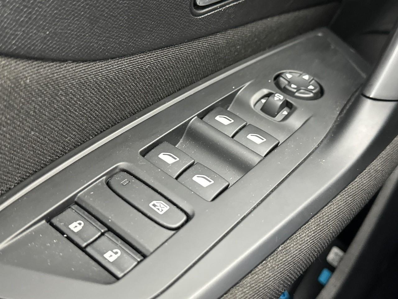 Peugeot 308 bluehdi 130ch s&s eat8 active pack — photo 15