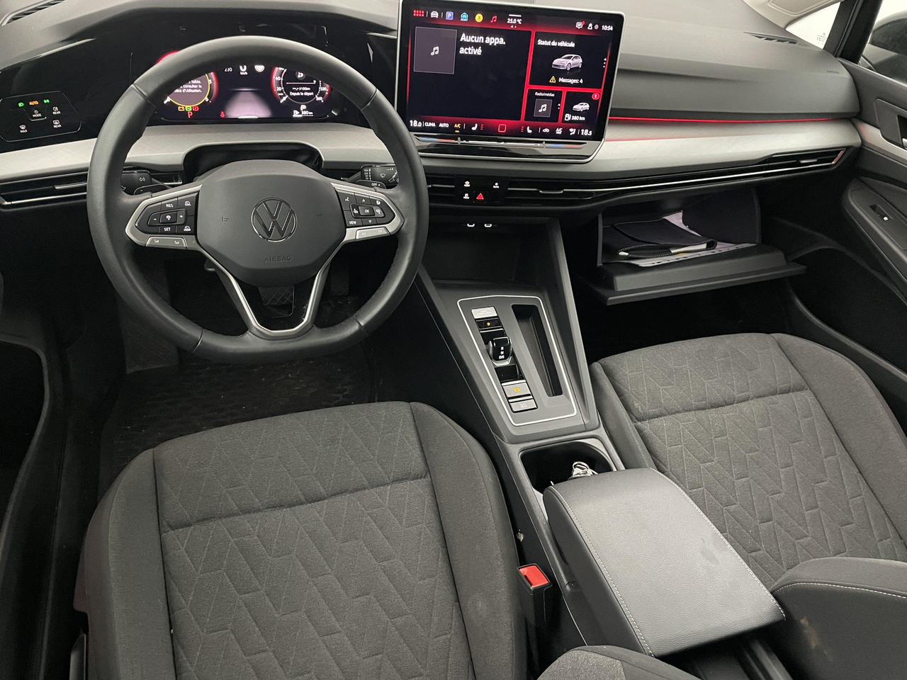 Volkswagen Golf 8 — photo 11